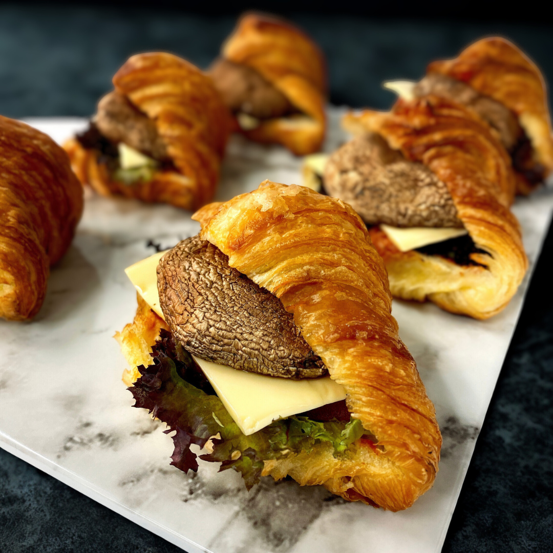 šPortobello Cheese and Mixed Vegetable Croissant