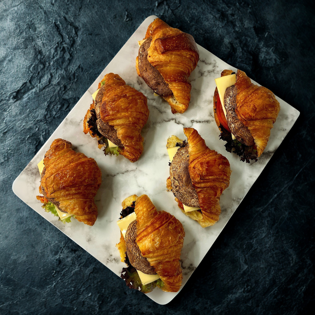 šPortobello Cheese and Mixed Vegetable Croissant