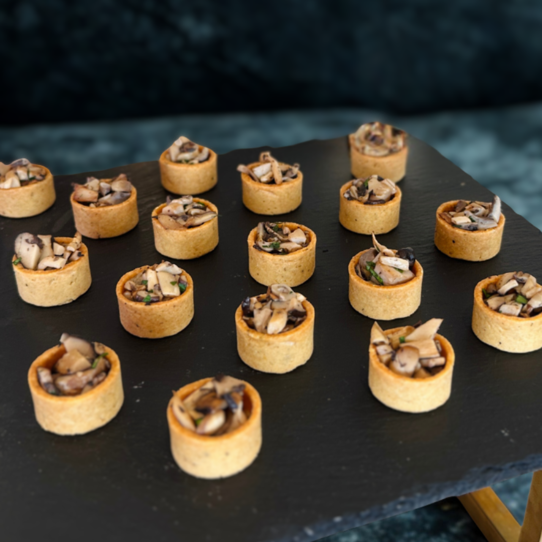đSavory Pastry Shell with Wild Mushrooms and Black Truffle Essence