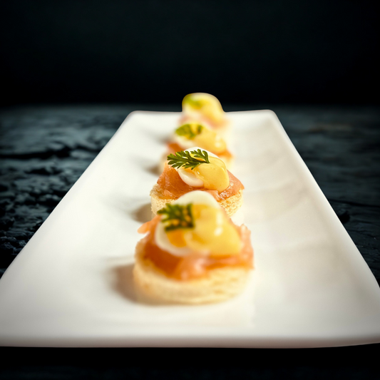 Benedict with Smoked Salmon and Lemon Hollandaise
