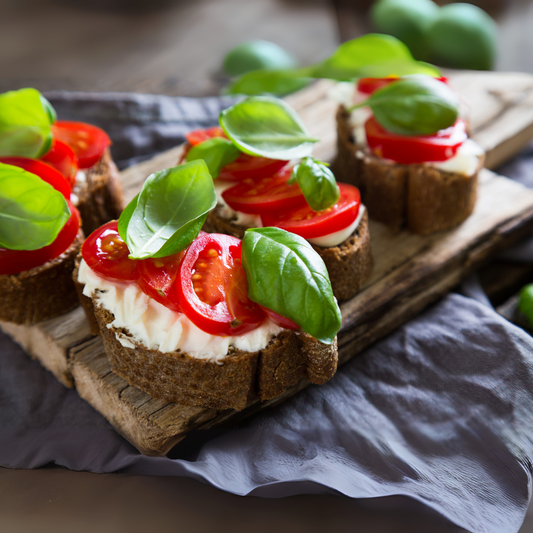 🍀Cream Cheese & Tomato Bruschetta